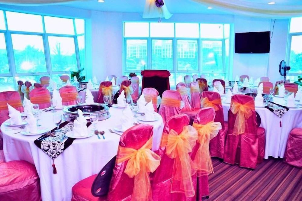 Zara'S Boutique Hotel @ Harbour City Kota Kinabalu Bagian luar foto